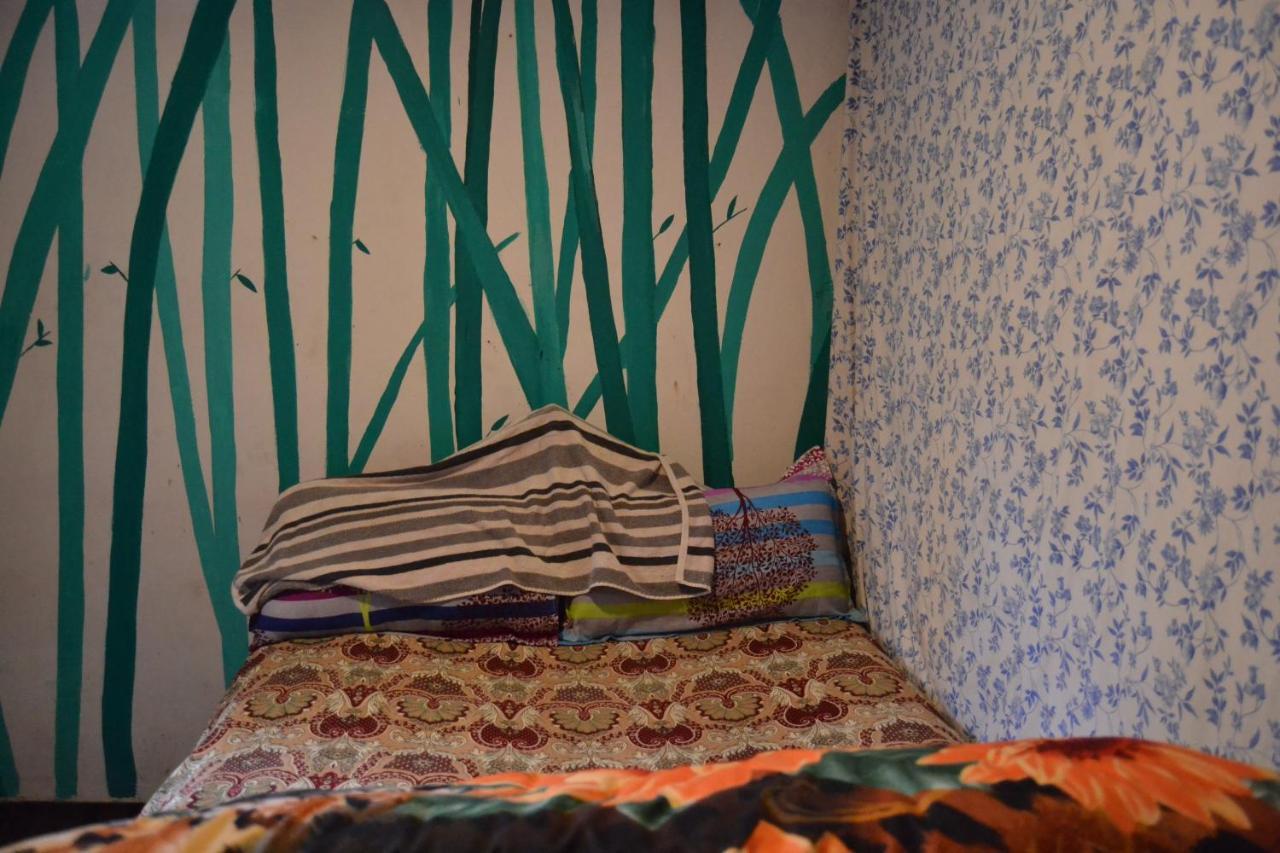 Fireflies Hostel Kathmandu Exteriör bild