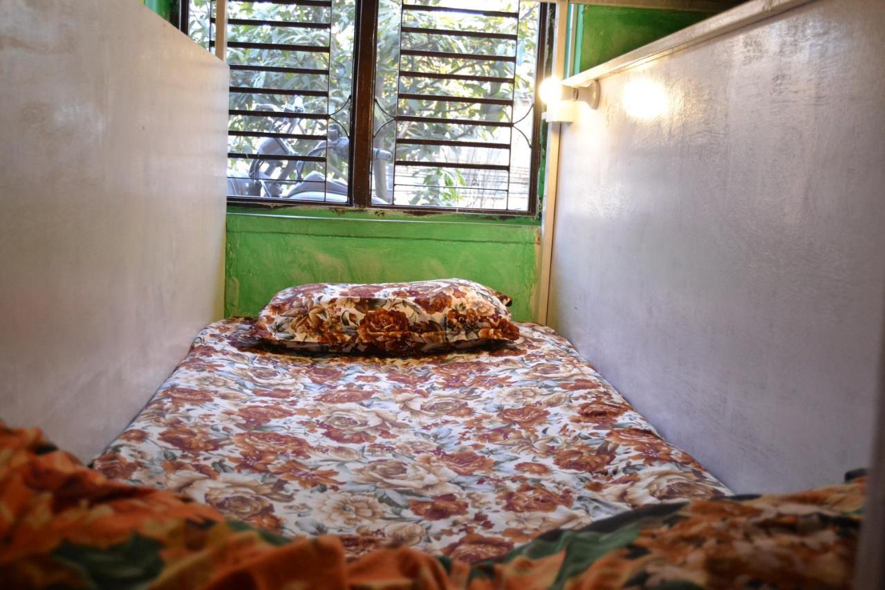 Fireflies Hostel Kathmandu Exteriör bild