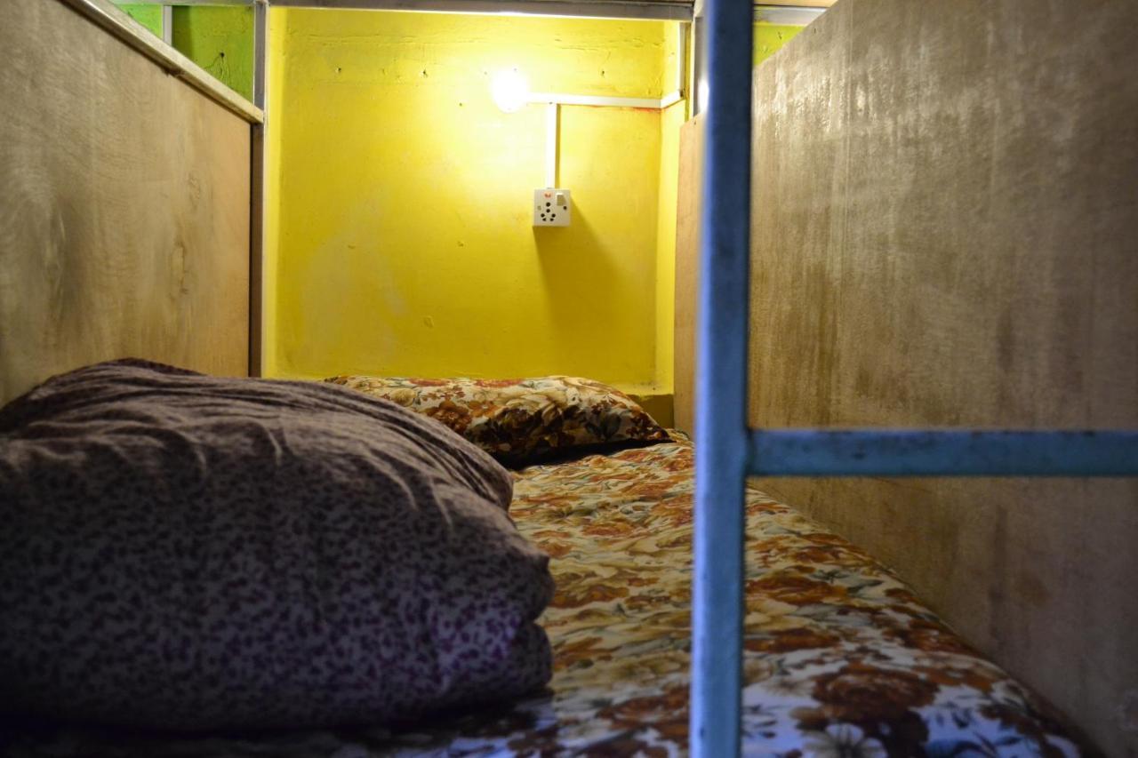 Fireflies Hostel Kathmandu Exteriör bild