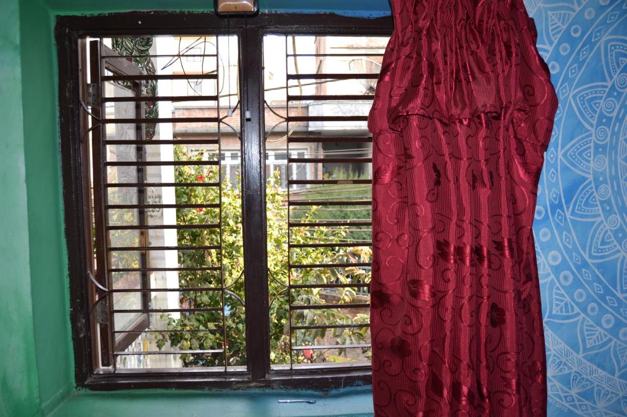 Fireflies Hostel Kathmandu Exteriör bild